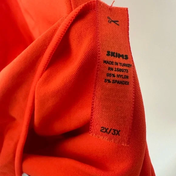 NWNT | SKIMS Fiery Bodysuit | 2X/3X | Orange - Picture 2 of 2